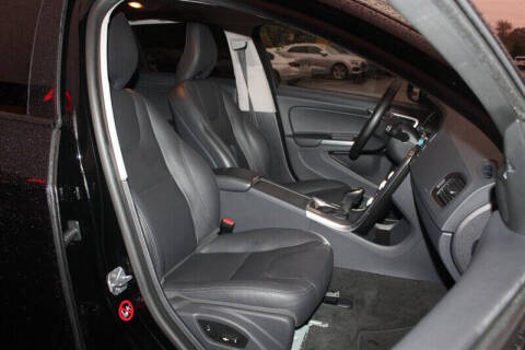 2018 Volvo V60 Cross Country T5 Premier