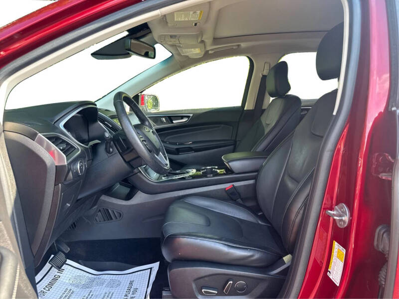 2017 Ford Edge Titanium