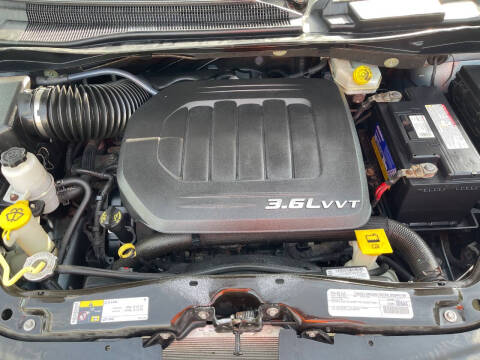 2016 Chrysler Town and Country Touring