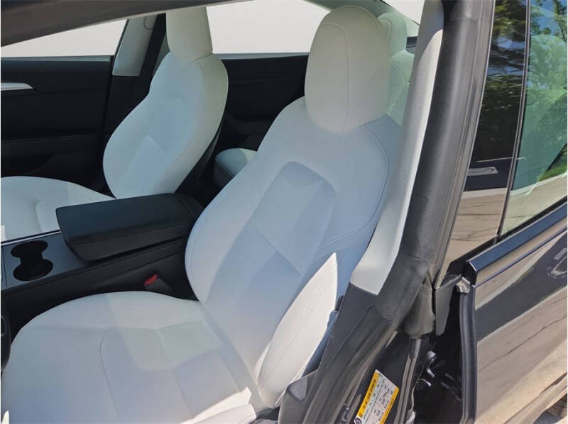 2023 Tesla Model 3 Performance