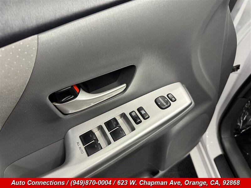 2014 Toyota Prius v Three