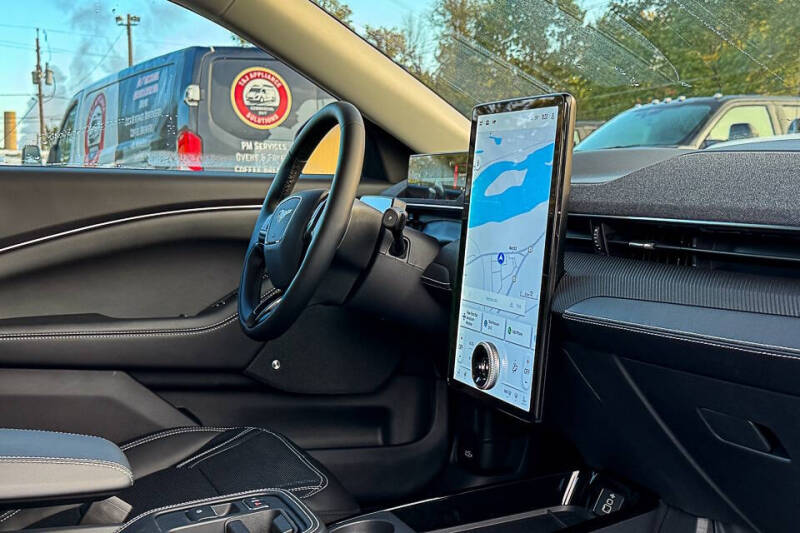 2025 Ford Mustang Mach-E Premium