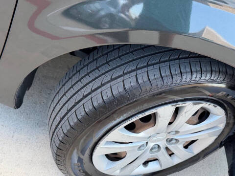 2017 Chevrolet Sonic LS Manual