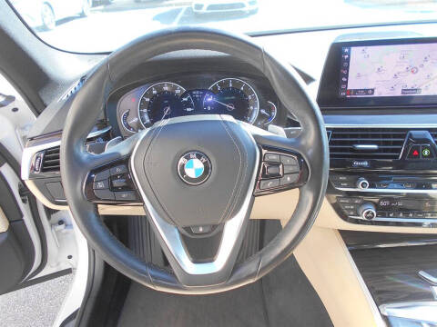 2019 BMW 5 Series 530i