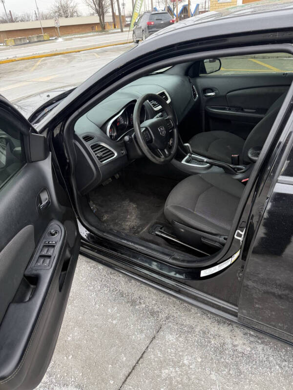 2014 Dodge Avenger SE