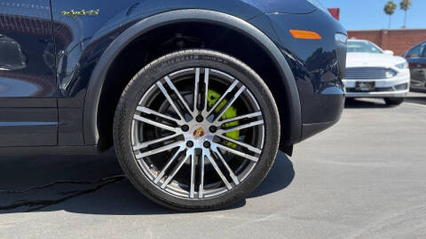 2017 Porsche Cayenne S E-Hybrid