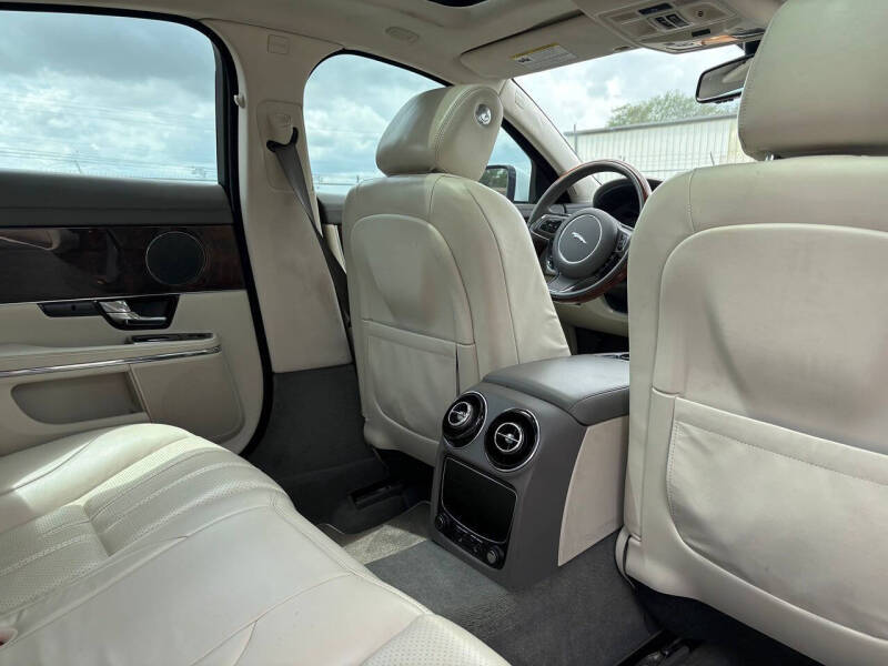 2012 Jaguar XJ