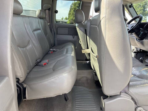 2005 GMC Sierra 2500HD