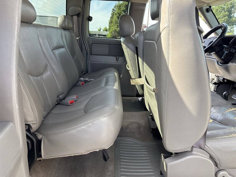 2005 GMC Sierra 2500HD