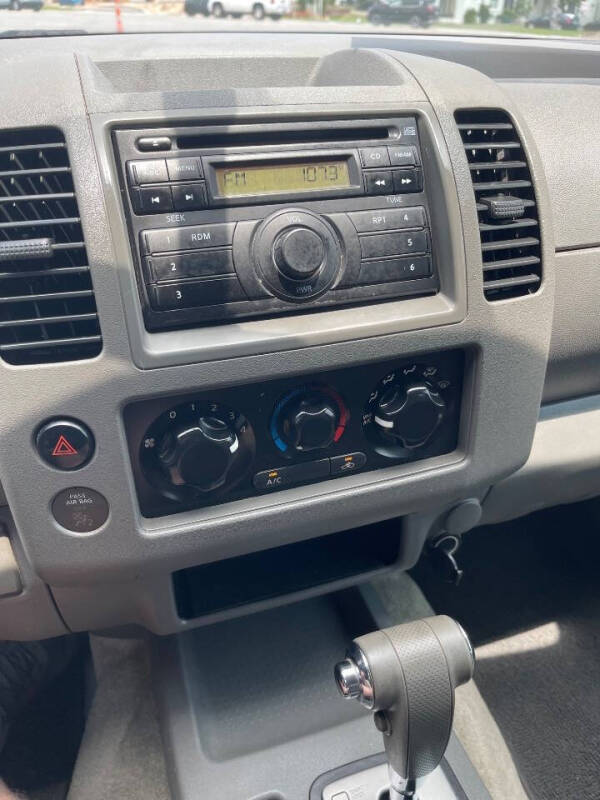 2011 Nissan Frontier S