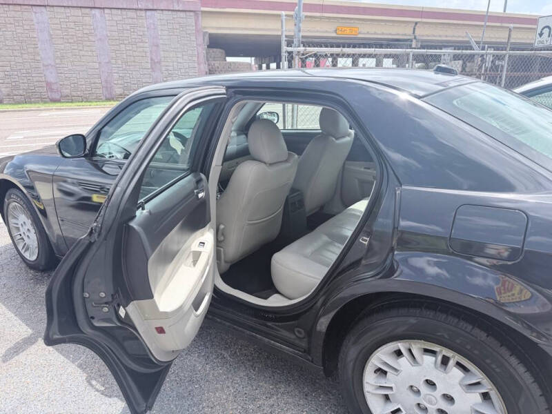 2005 Chrysler 300