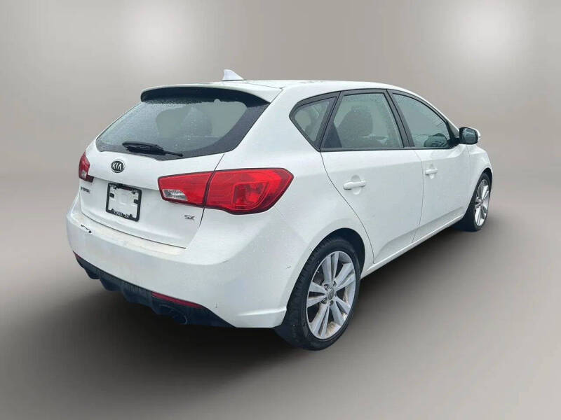 2011 Kia Forte5 SX