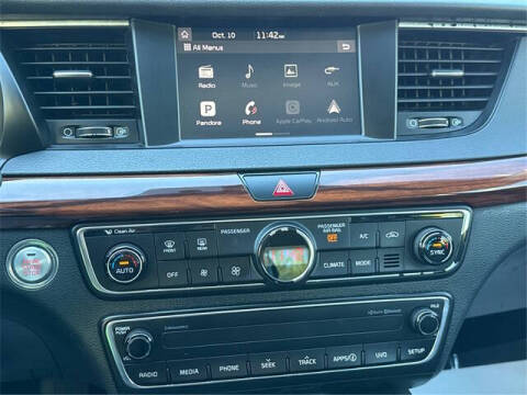 2017 Kia Cadenza Premium