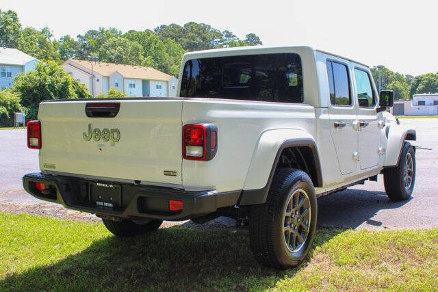 2023 Jeep Gladiator Overland