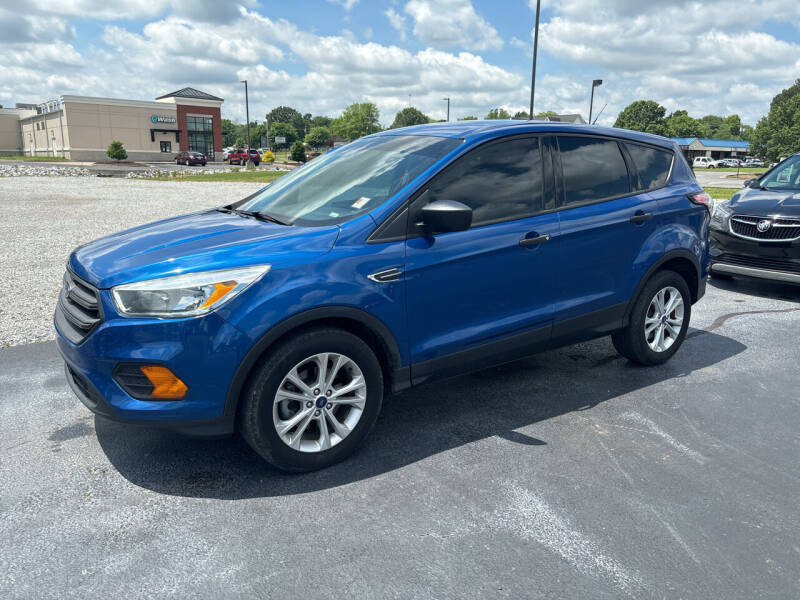 McCully's Automotive Car Dealer in Benton, KY