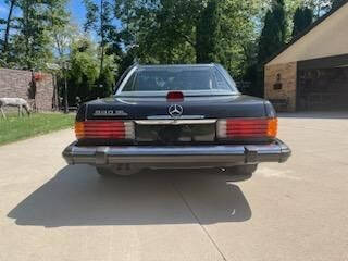 1986 Mercedes-Benz 560-Class 560 SL