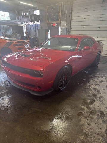 2015 Dodge Challenger SRT Hellcat