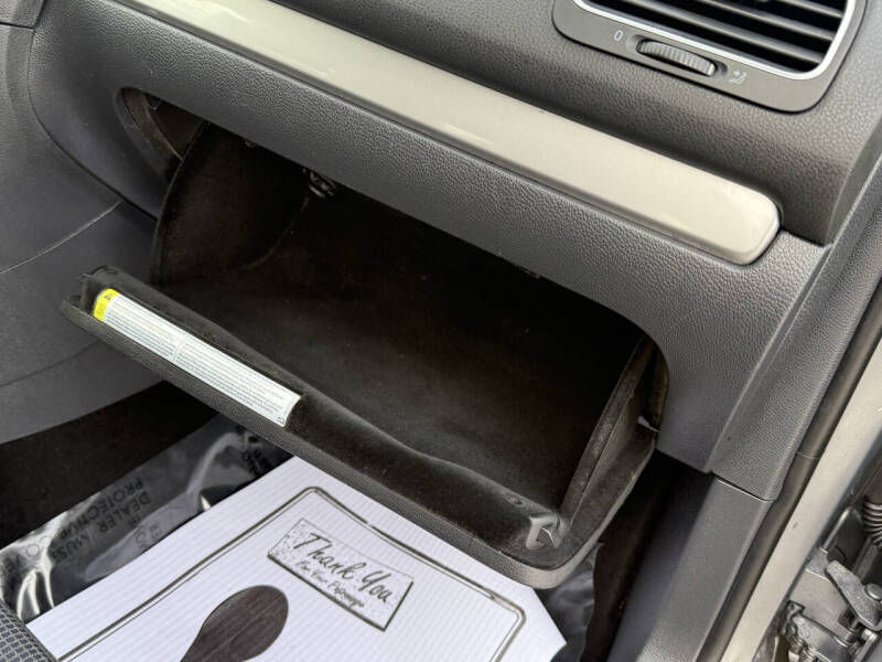 2014 Volkswagen Golf 2.5L PZEV