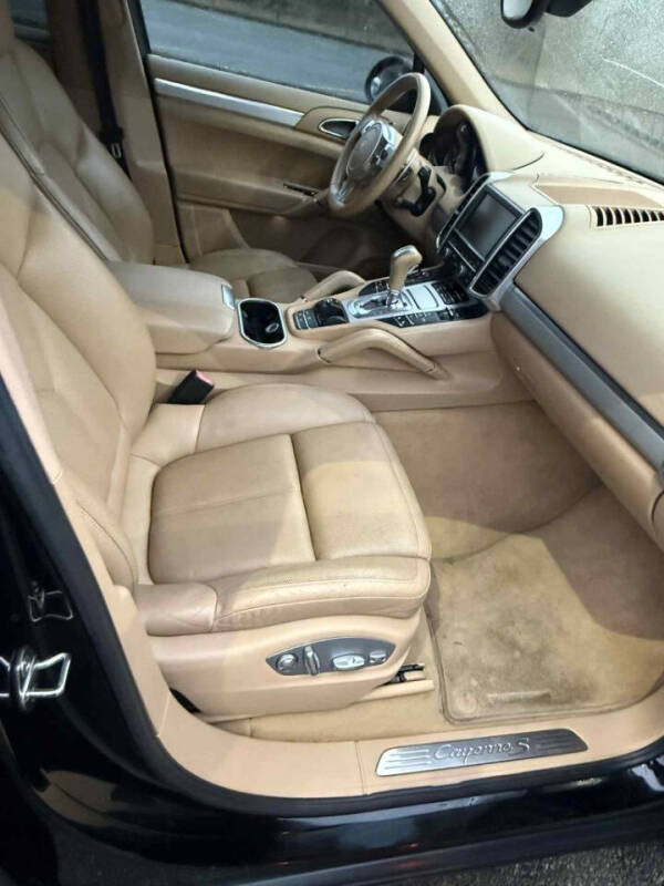 2011 Porsche Cayenne S