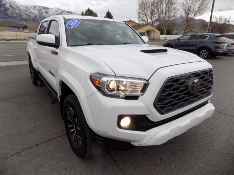 2020 Toyota Tacoma TRD Sport's photo