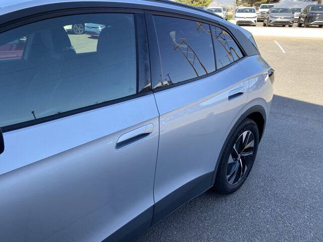 2022 Volkswagen ID.4 Pro