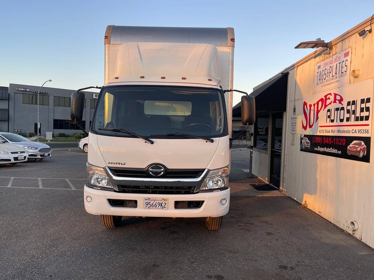 2018 Hino 195 for sale at Super Auto Sales Modesto in Modesto, CA