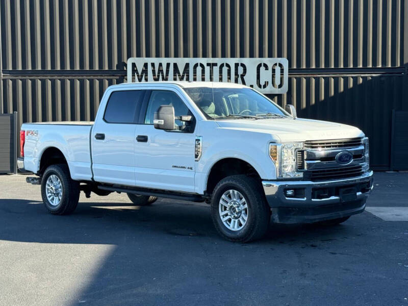 2019 Ford F-350 Super Duty XLT's photo