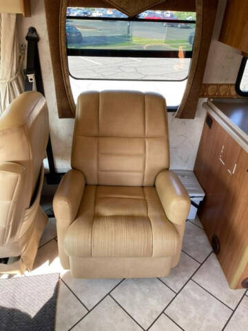 2007 Freightliner XCS Chassis