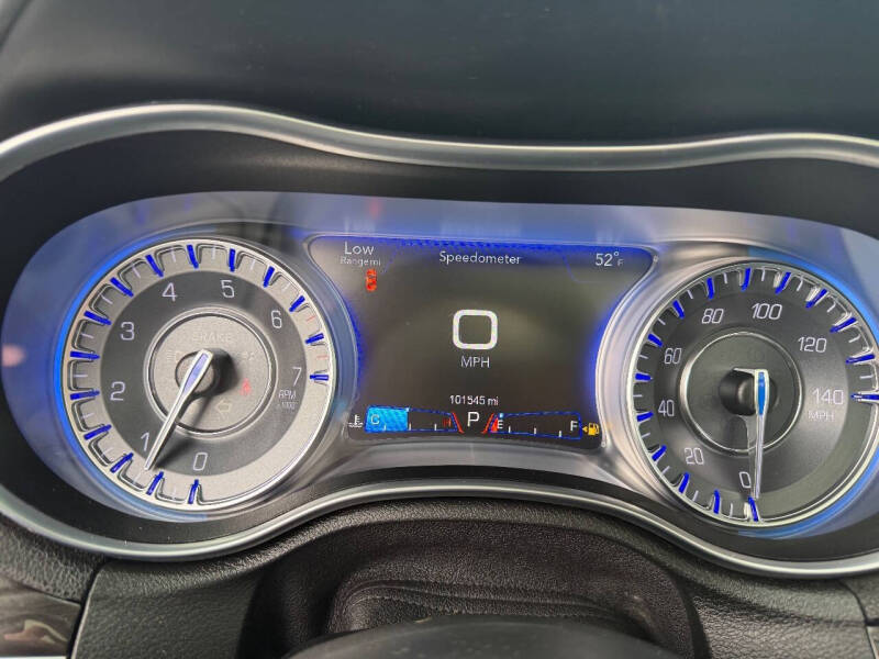 2016 Chrysler 300 Limited