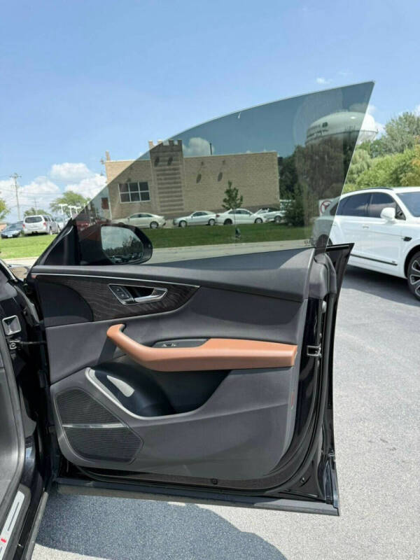 2021 Audi Q8 quattro Premium Plus 55 TFSI