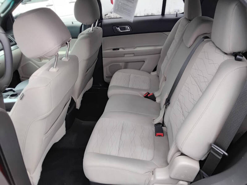 2015 Ford Explorer