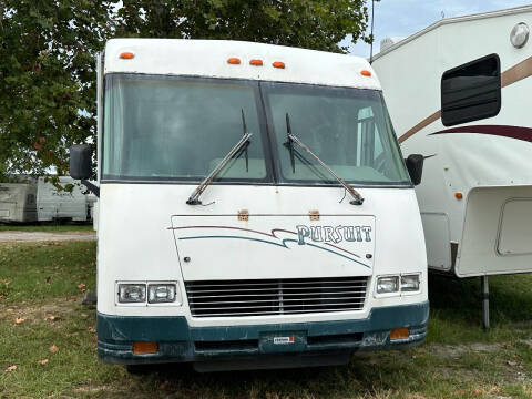 1996 Georgie Boy Pursuit 3200 for sale at Kentuckiana RV Wholesalers in Charlestown IN