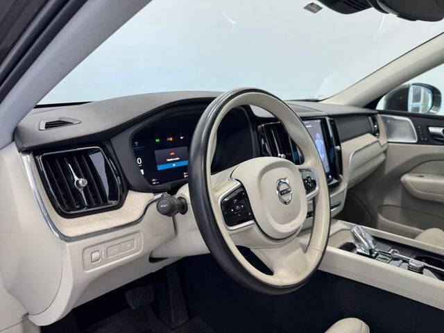 2022 Volvo XC60 Recharge T8 Inscription