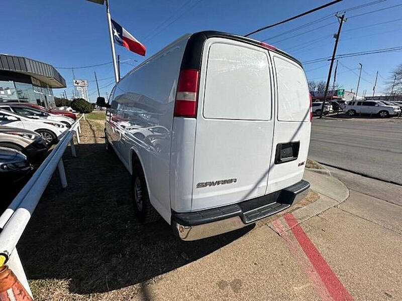 2021 GMC Savana 2500