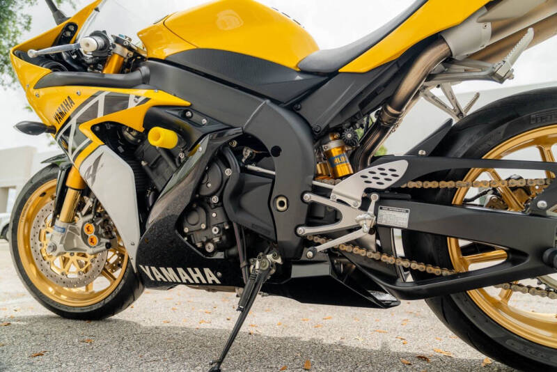 2006 Yamaha R1 & YSR80