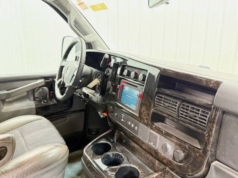 2016 GMC Savana 2500