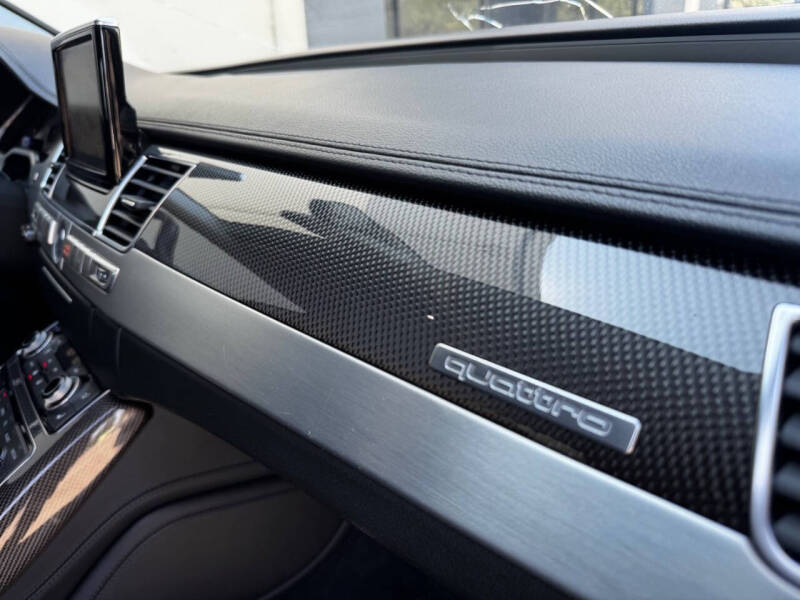 2014 Audi S8 4.0T quattro