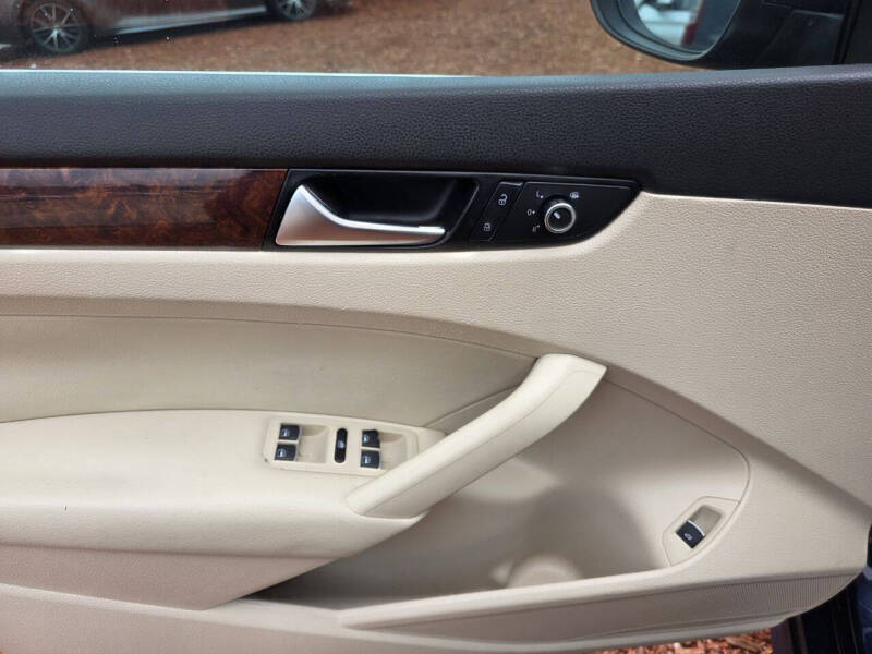 2012 Volkswagen Passat TDI SEL Premium