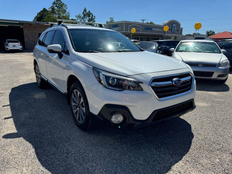 2019 Subaru Outback Touring photo 2