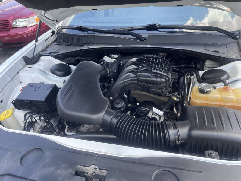 2013 Dodge Charger SE