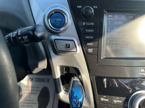 2012 Toyota Prius v Five