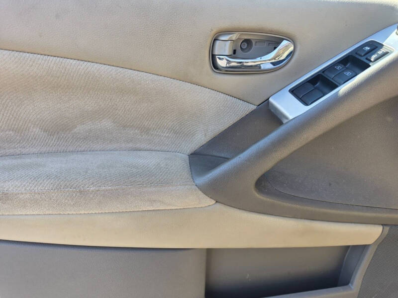 2011 Nissan Murano SV