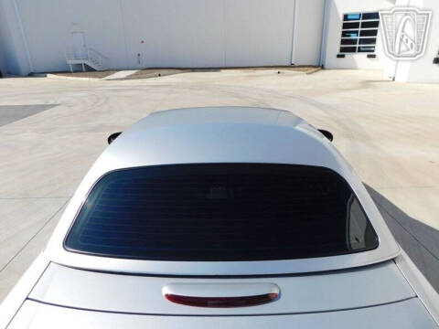 2004 Ford Thunderbird Deluxe