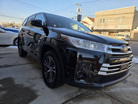2018 Toyota Highlander LE