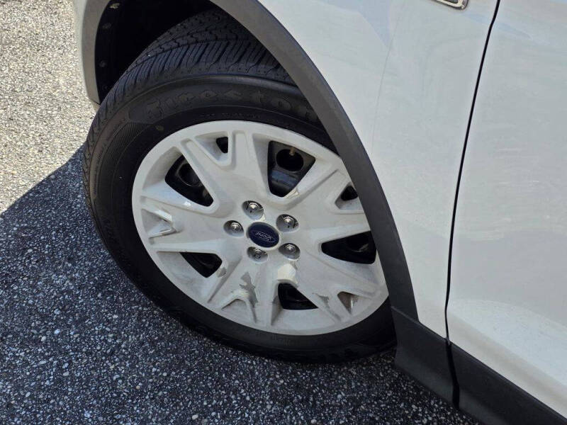 2015 Ford Escape S