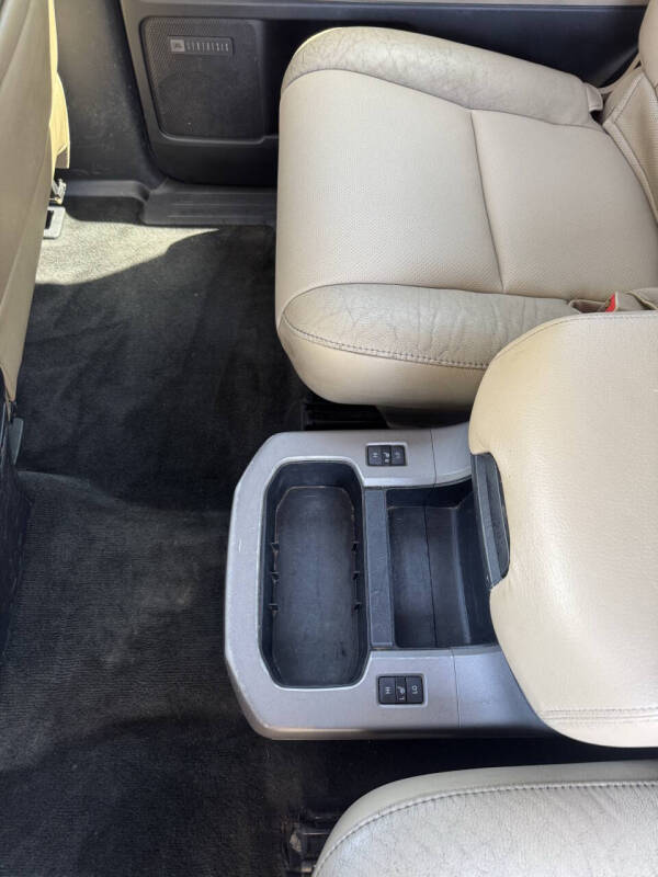 2013 Toyota Sequoia Platinum