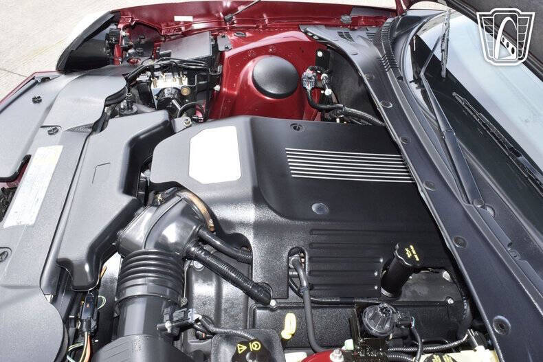 2004 Ford Thunderbird Deluxe