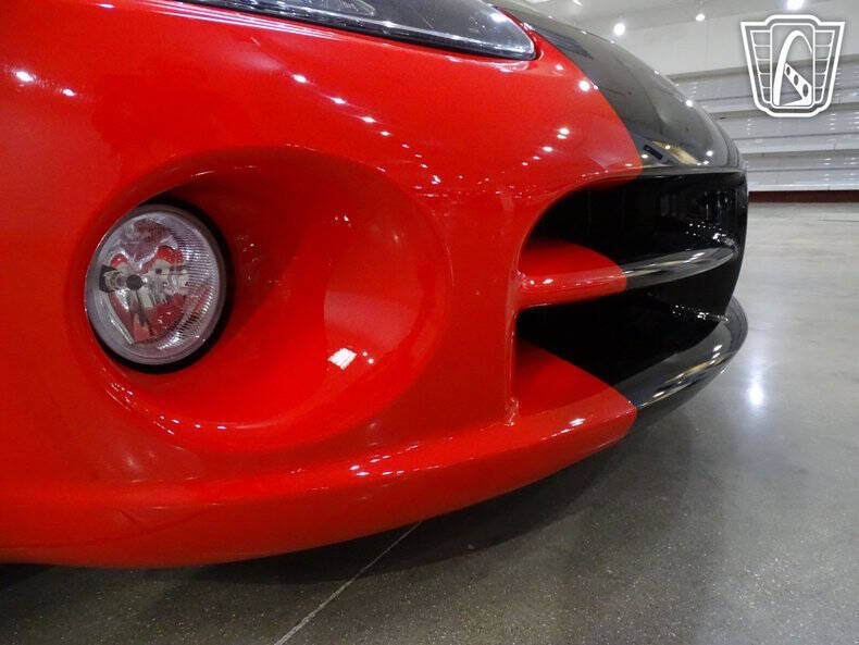 2003 Dodge Viper SRT-10