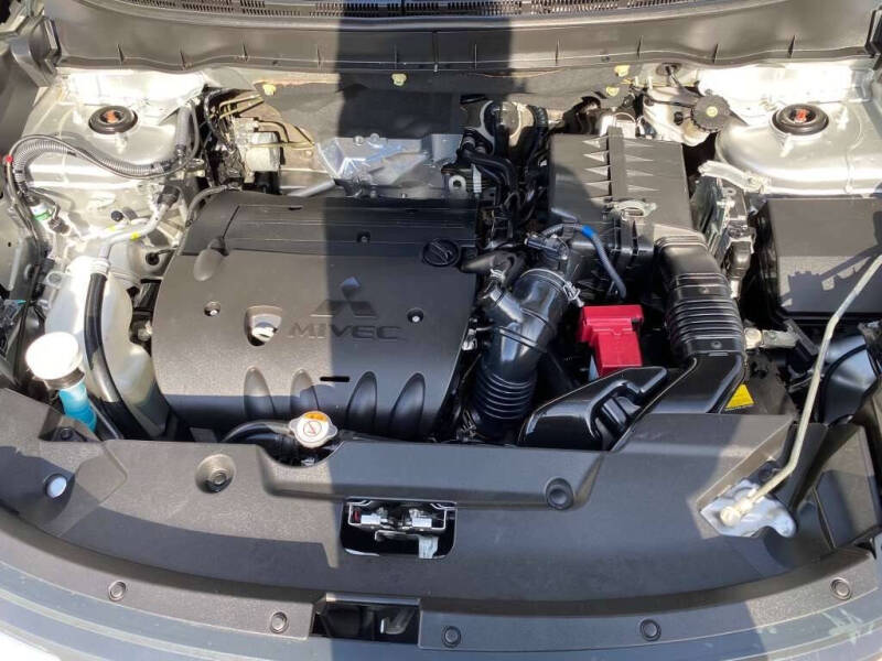 2023 Mitsubishi Outlander Sport ES