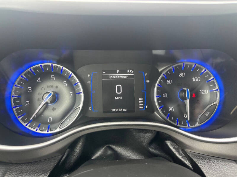 2020 Chrysler Pacifica Touring L